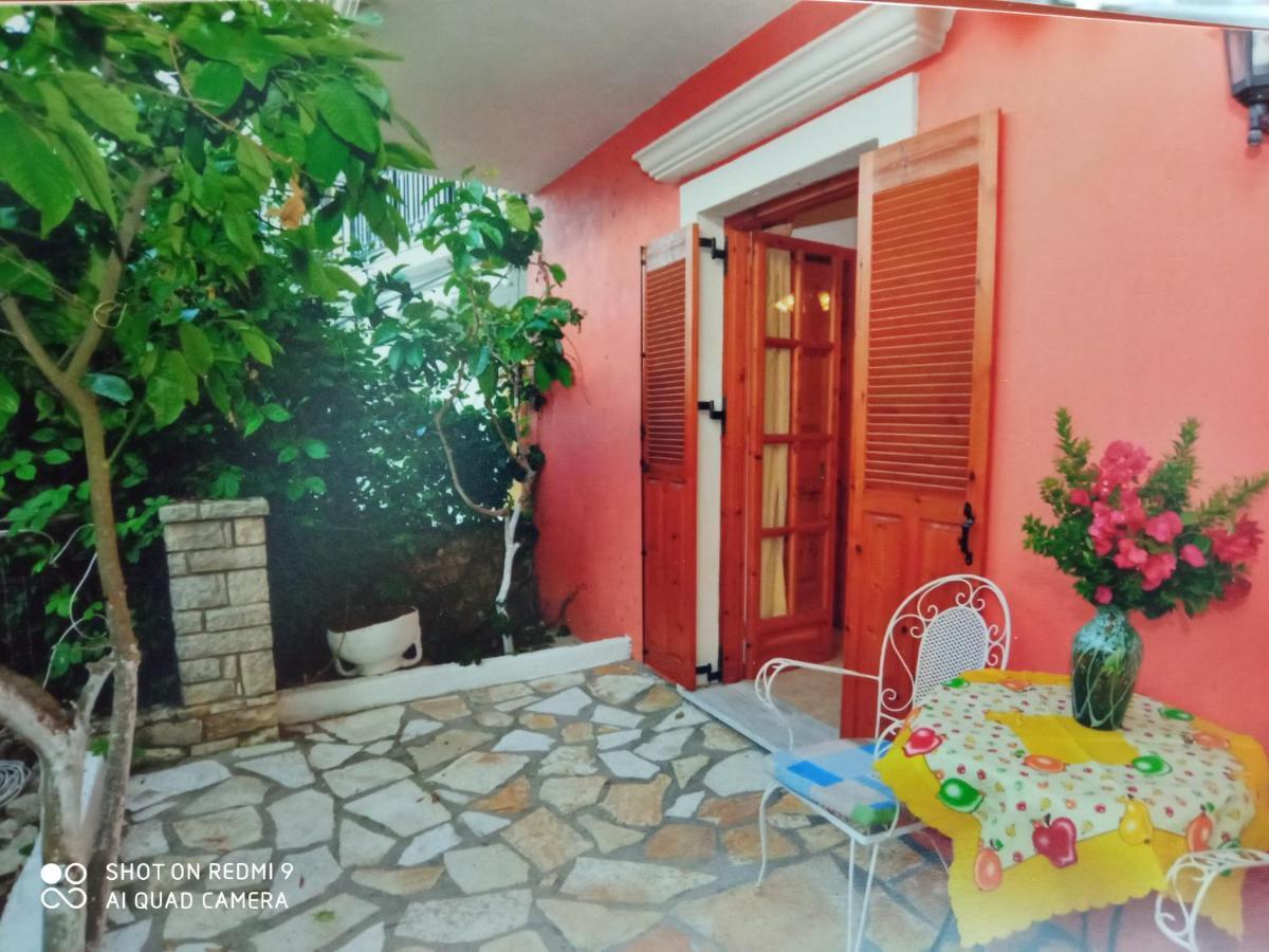 Soustas Apartments Longósz Kültér fotó