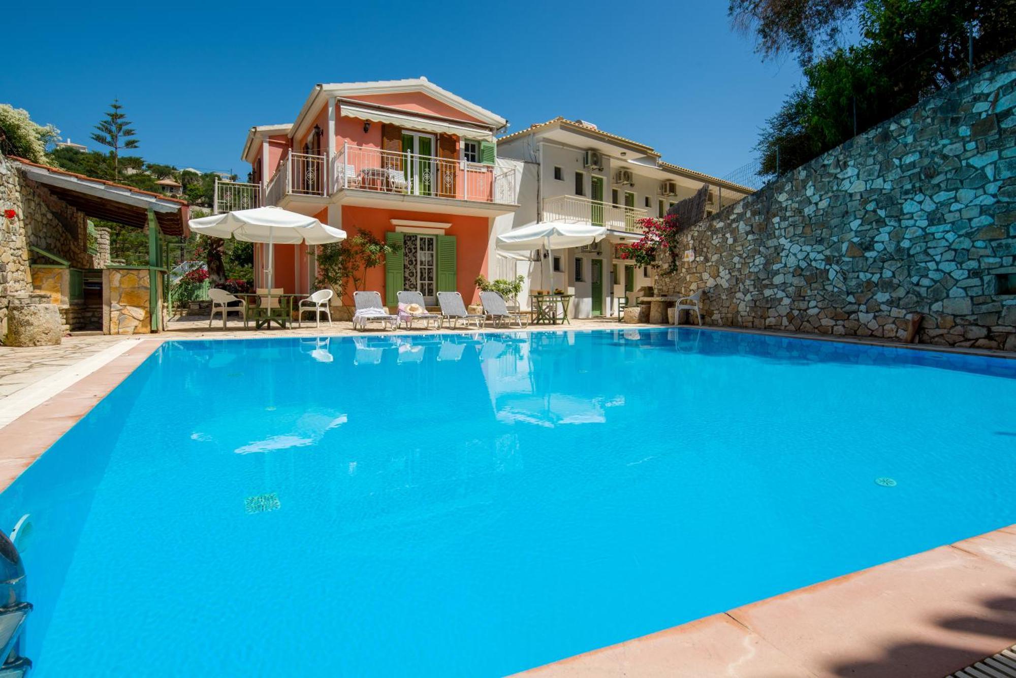 Soustas Apartments Longósz Kültér fotó