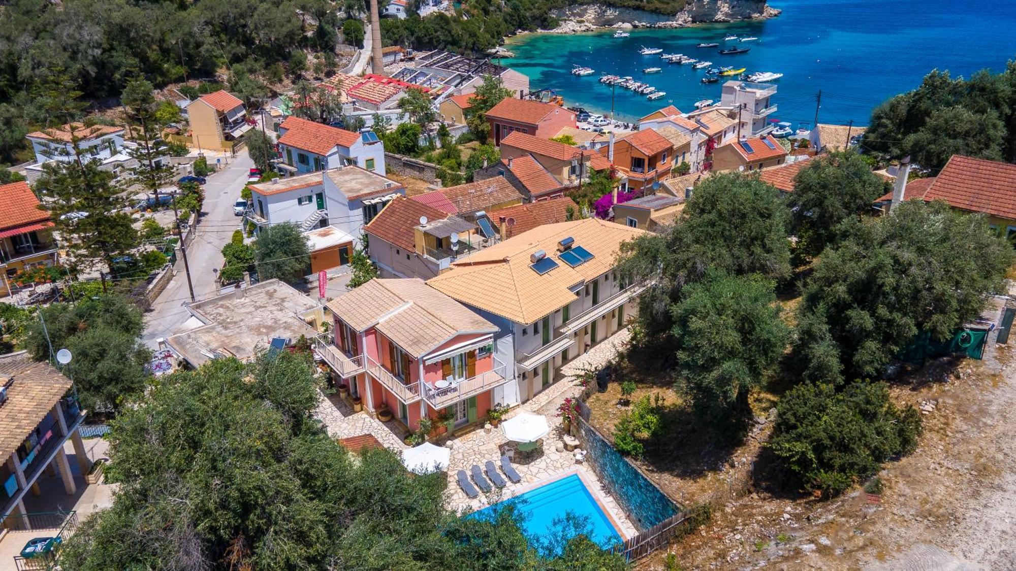 Soustas Apartments Longósz Kültér fotó