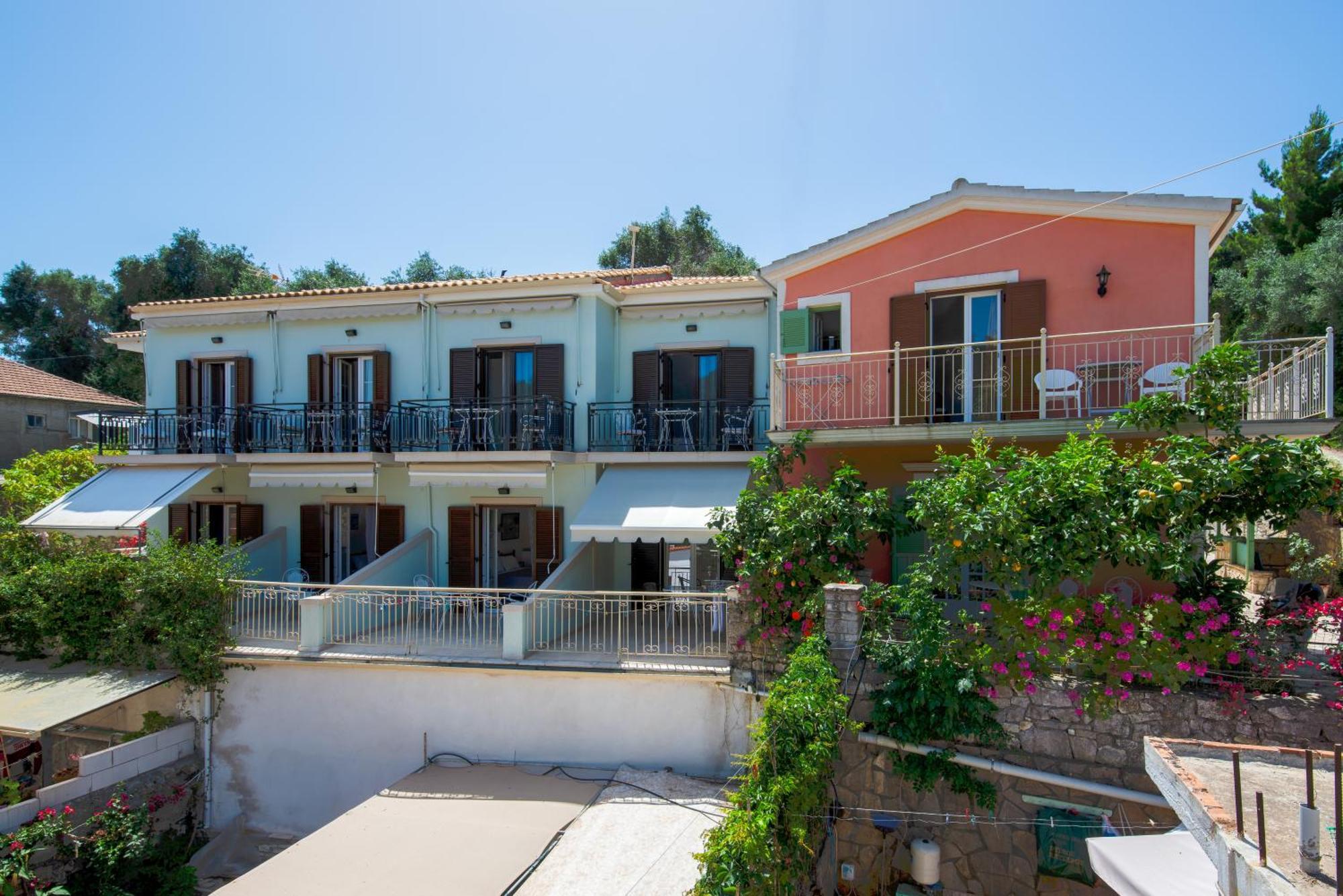 Soustas Apartments Longósz Kültér fotó
